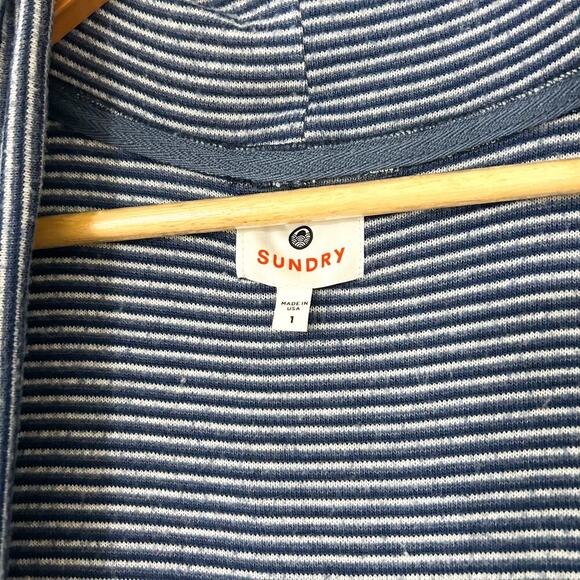 Anthropologie Sundry Brushed Fleece Cocoon Cardigan Blue White Stripe Size 1 - Picture 5 of 8